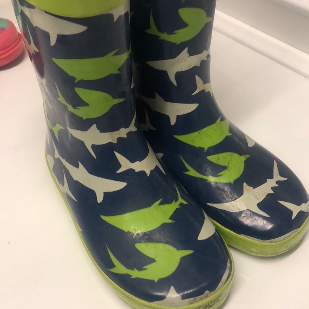 Boys rain boots